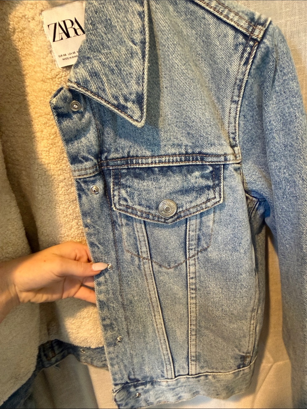 ZARA Light Wash Blue Denim Jacket - Picture 3 of 6